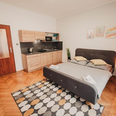 דירות פלזן Elegant Studio, 400M From The Square מראה חיצוני תמונה
