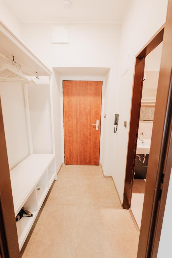 דירות פלזן Elegant Studio, 400M From The Square מראה חיצוני תמונה